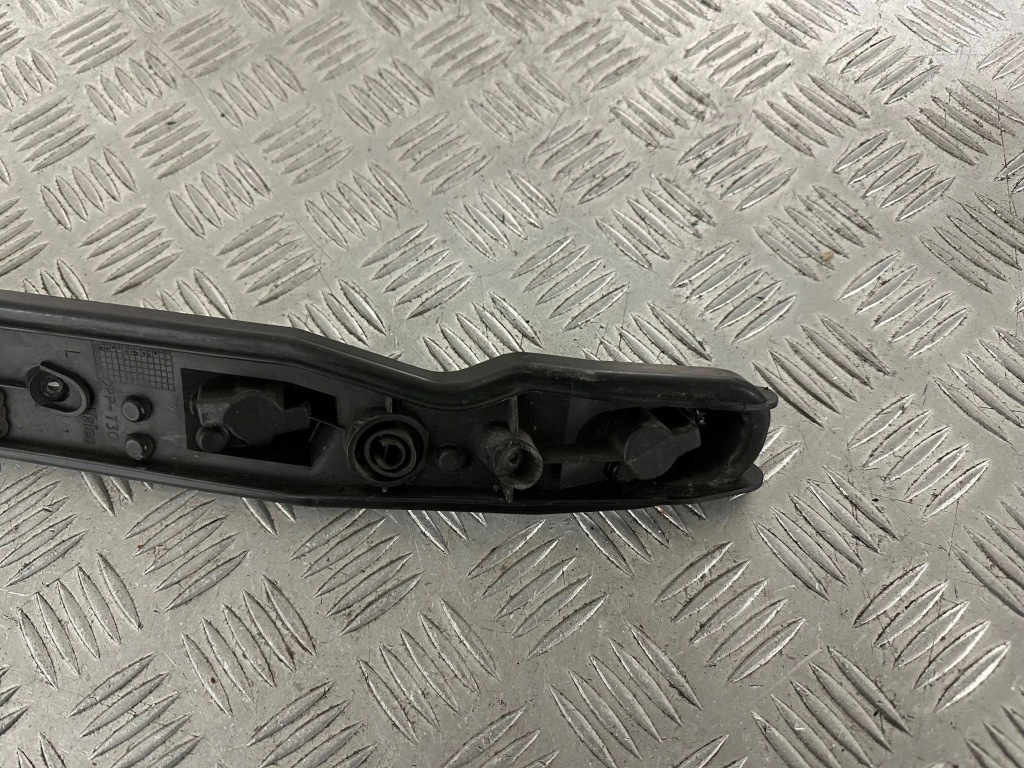 Opel corsa c вкладыш лампы левый задний  штекер valeo Доставка