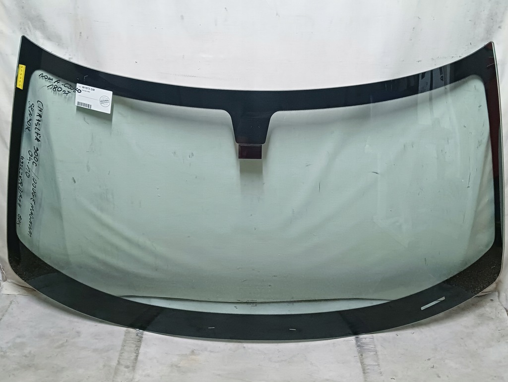 фото №1, Стекло передняя dodge magnum 2004-10 датчик