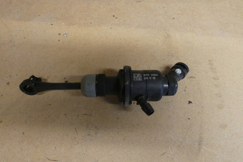 фото №1, Nissan micra k13 iv помпа зчеплення 30610-1hg0a