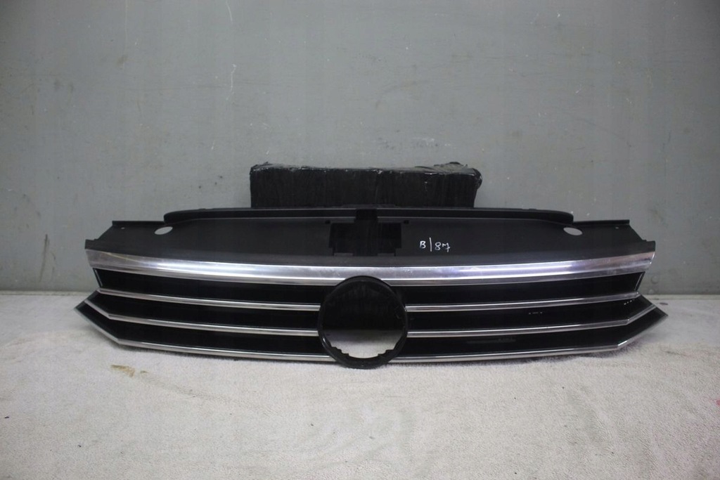 фото №1, Решётка радиатора vw passat b8 3g0853653d