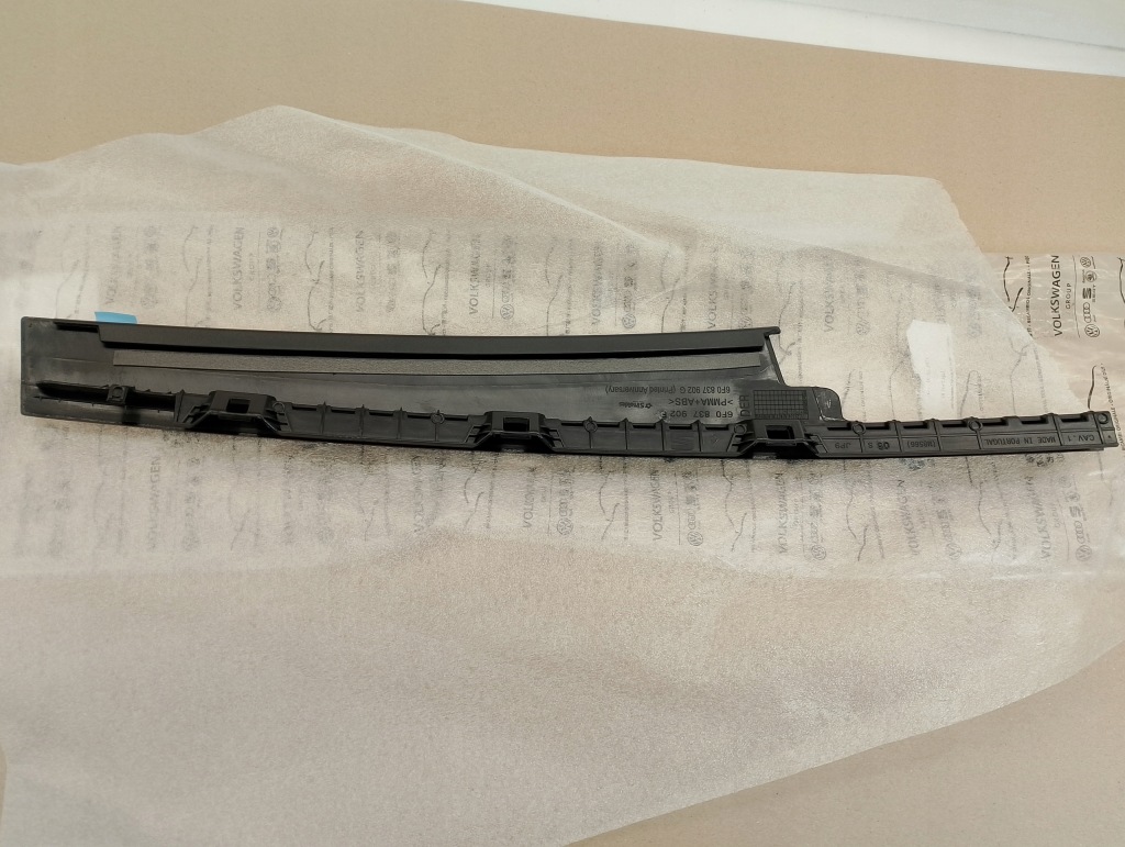 фото №6, Seat ibiza 5 v молдинг вертикальная дверь na блок двигателя дверь правый перед блеск