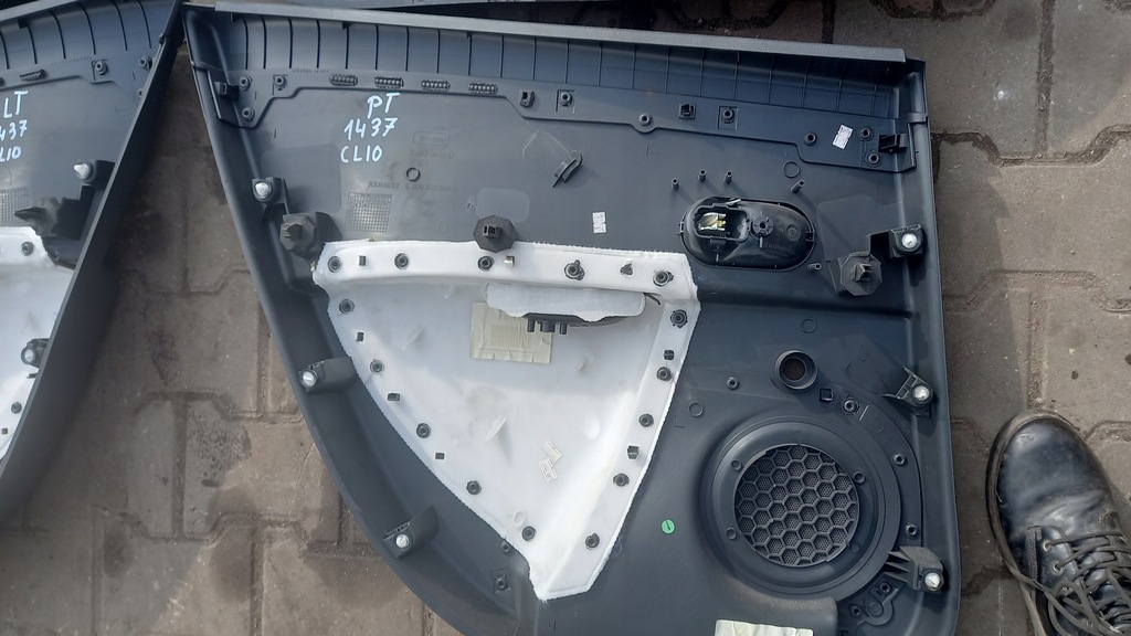 фото №11, Оббивка двері renault clio 1.1b 07r hb