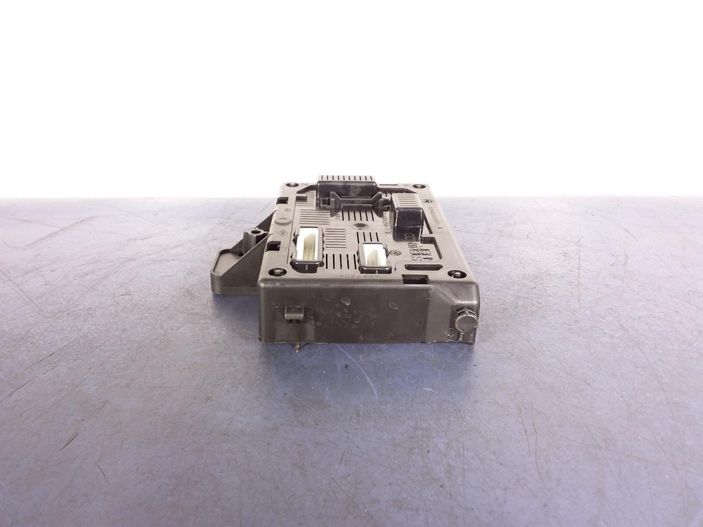 фото №4, Renault clio iii блок управления модуль bcm 8200652284