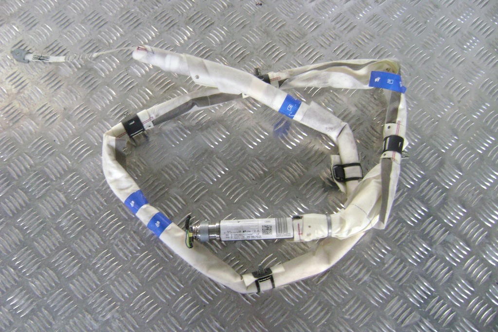 фото №1, Audi a4 b8 - шторка безпеки повітряна ліва 8k0880741d