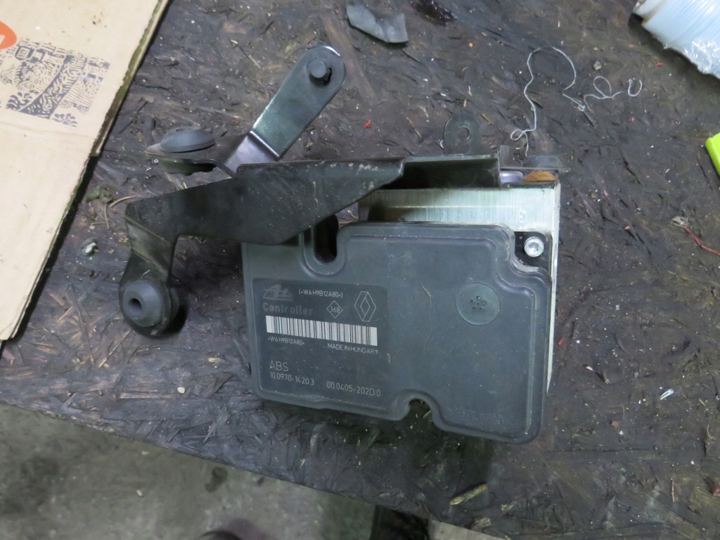 фото №1, Насос abs 476602369 renault