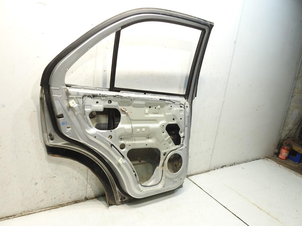фото №3, Дверь левый задняя 3d kia sorento i