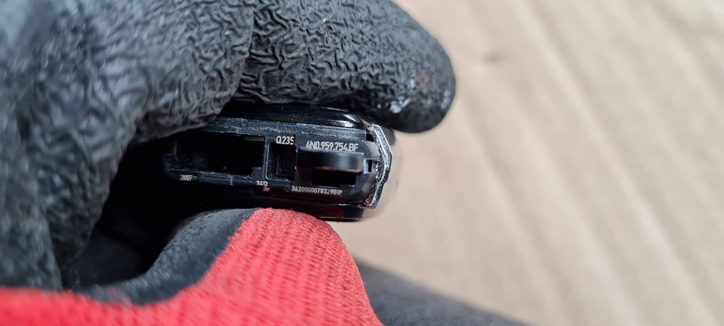 фото №12, Sq8 4m q8 ключ pilot корпус sline panic usa 4n0959754bf sq7 4m q7