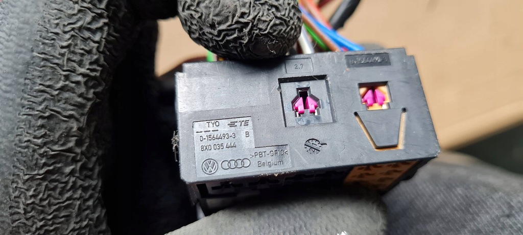 фото №7, Q3 83a штекер колодка радио 8x0035444 q5 q3 a6 a4 b9 q3 q7 4m