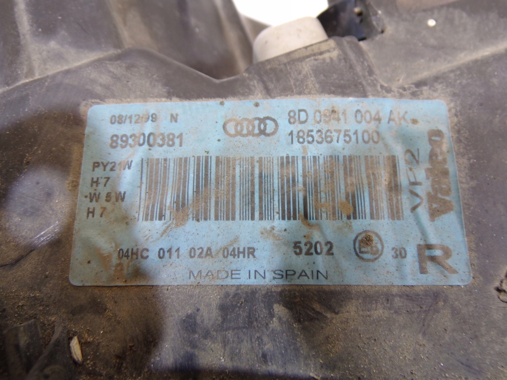 Купити Лампа передня перед права audi a4 b5 lift