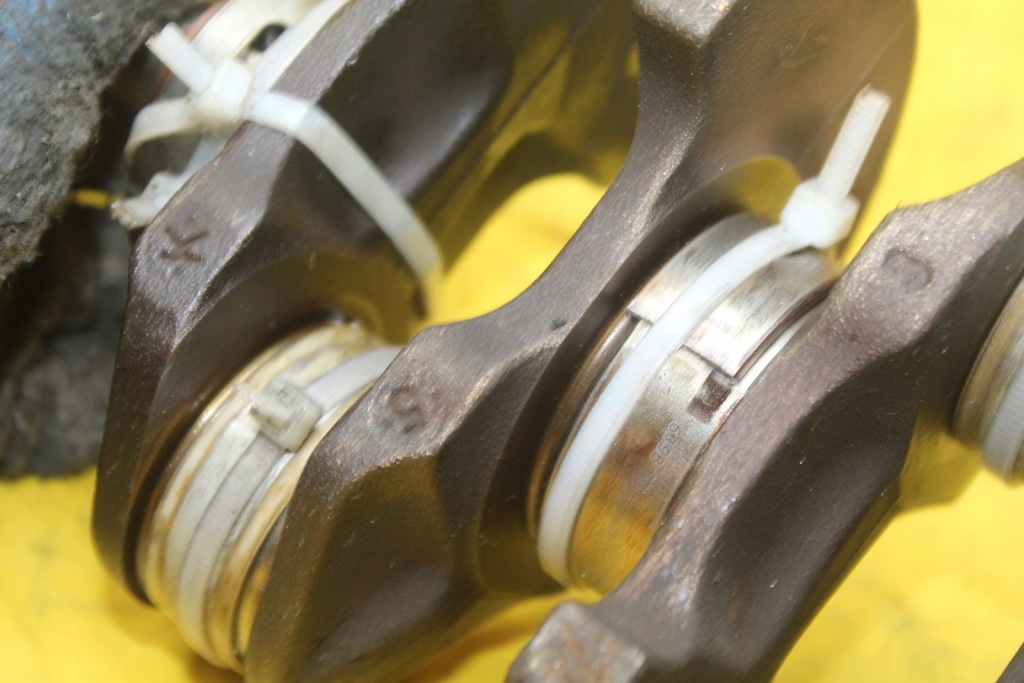 Wał колінчастий golf v a3 passat 1.4 b 03cak blf Зі Шроту