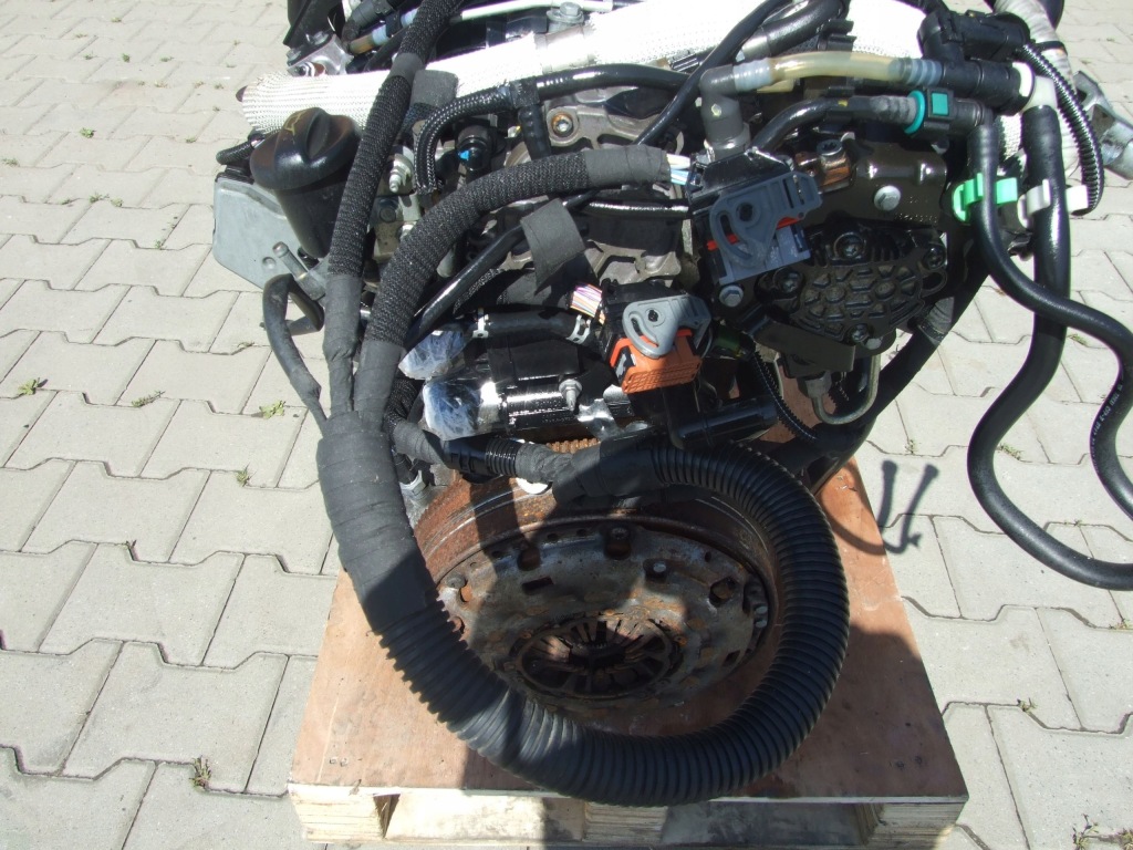 Двигатель комплектный  citroen c-crosser 2.2d hdi psa4hk с Разборки