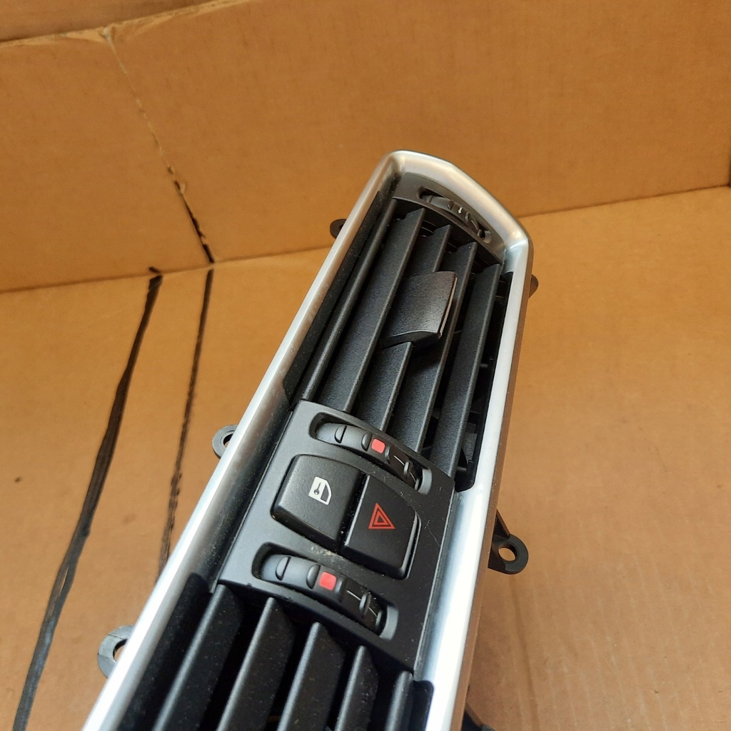 фото №12, Bmw f07 5 gt середній впуск повітря консолі 9142593