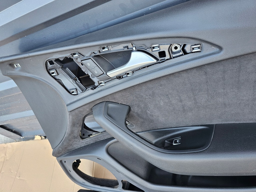 фото №6, Обшивка обшивки дверь комплект audi a6 c7 lift алькантара
