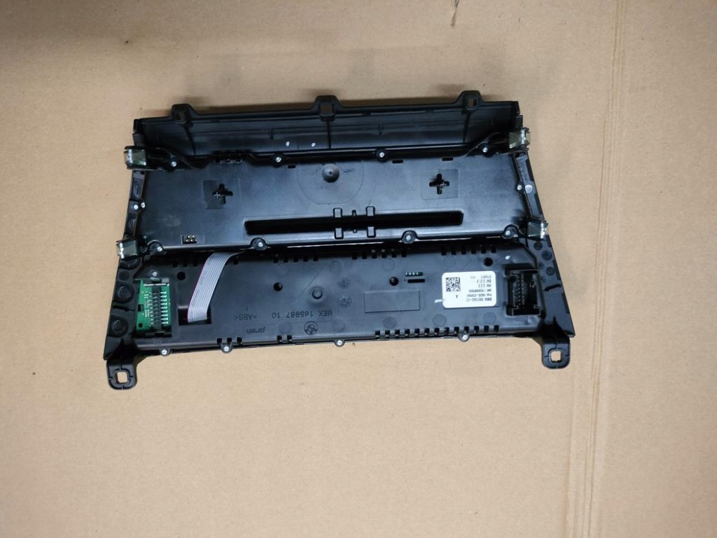 фото №3, Панель кондиционера bmw f15 f16 6831942 new 2017 rok идеальное состояние żadnej ryski