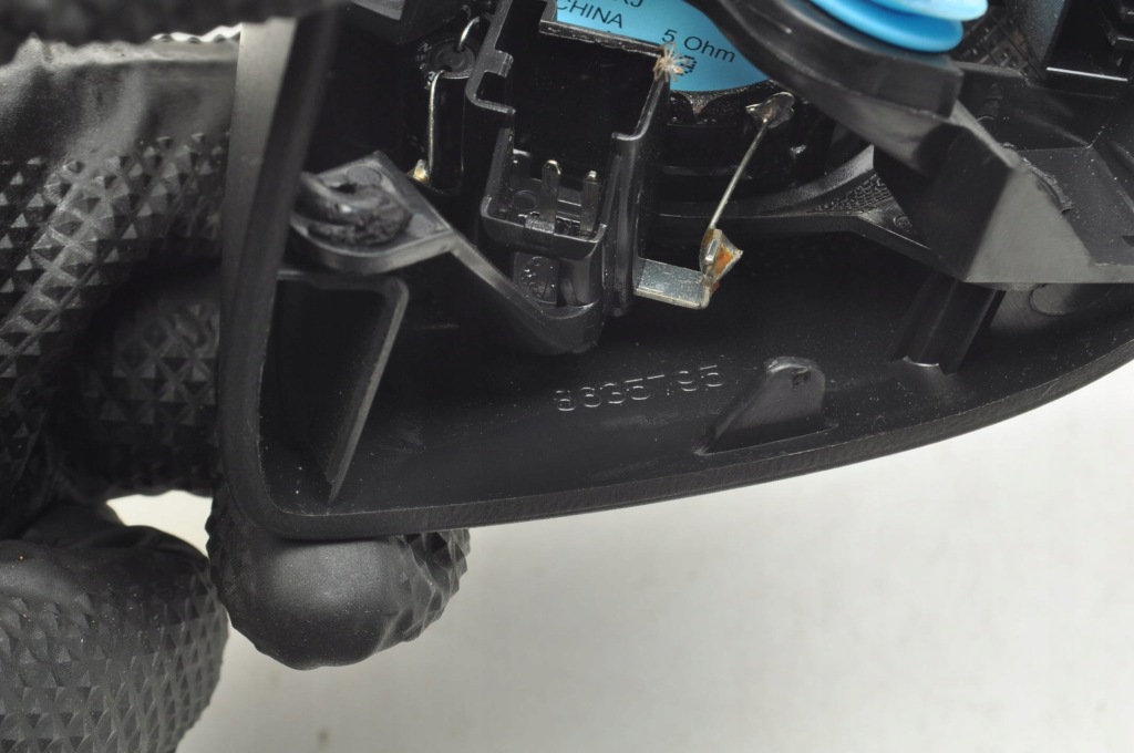 Volvo s60 2 v60 трикутник накладка дзеркало внутрішня рестайлінг  8635795 30781067 Недорого