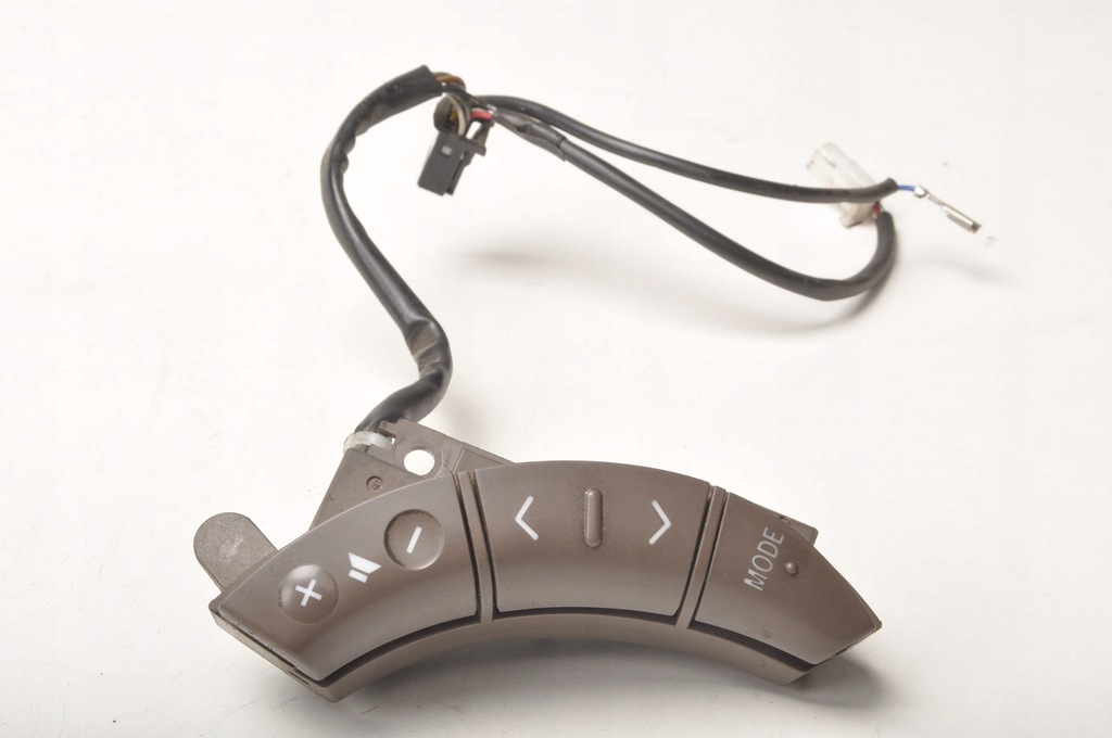 фото №1, Toyota tundra i кнопки керма