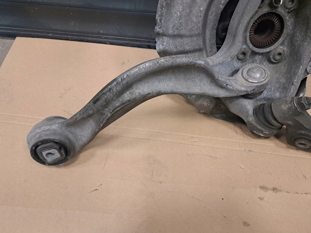 фото №8, Правая поворотный кулак ступица перед рычаги xdrive bmw 6 f06 f12 f13 650ix 4.4