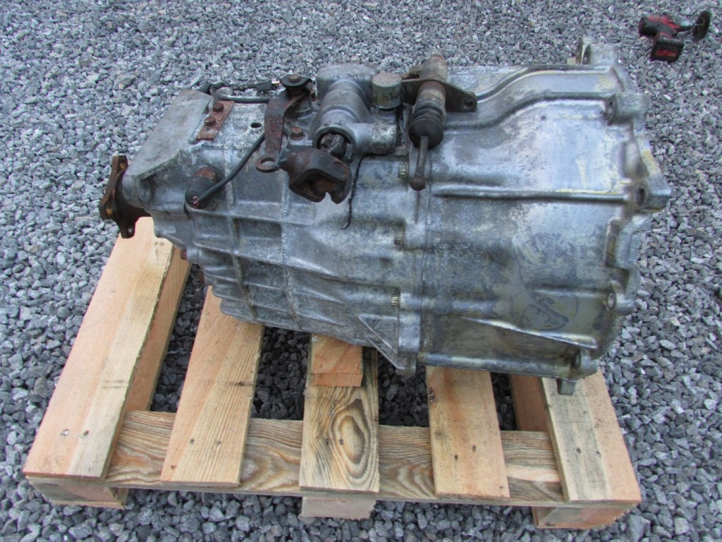 Коробка передач передач mitsubishi canter fuso 3.0 td Зі Шроту