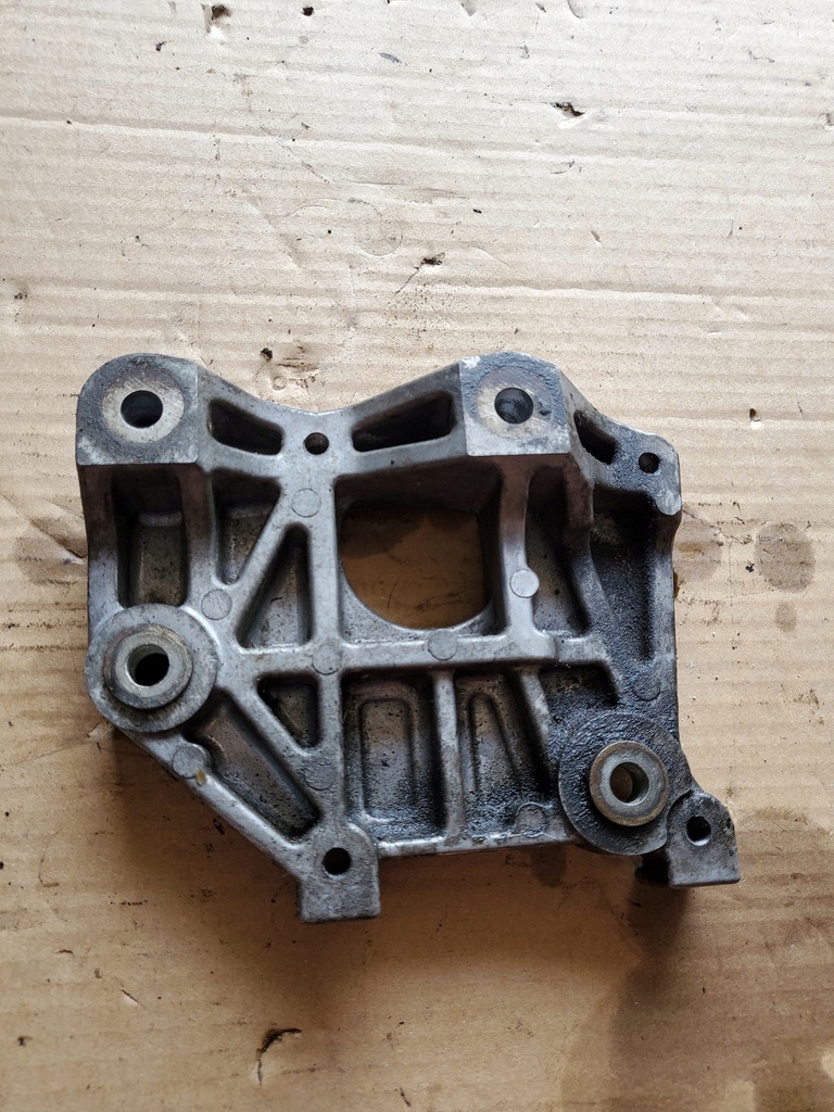 фото №1, Кронштейн основа кронштейн компресора mazda 6 gh 2.2d