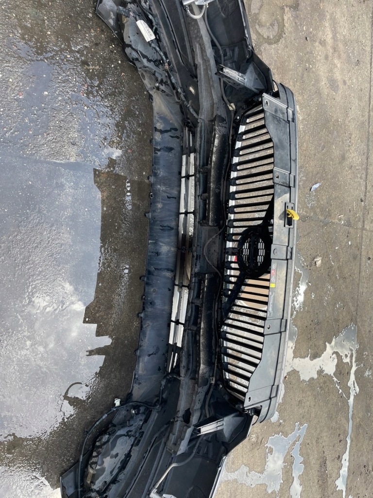 фото №12, Volvo xc60 ii бампер перед передній kompletny омивачі колір 019