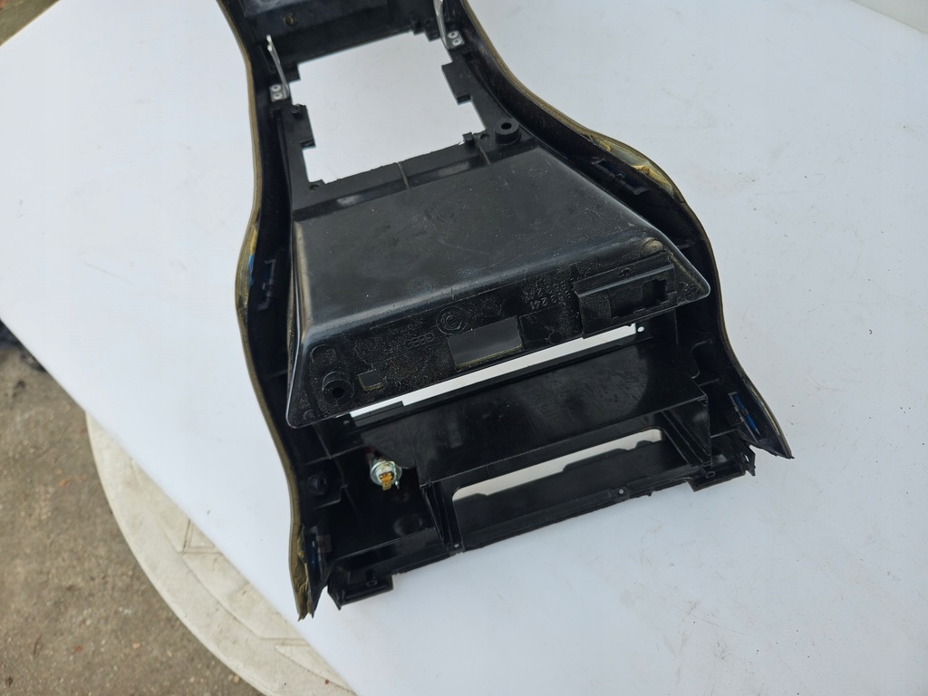 фото №15, Туннель средний консоль средняя audi v8 d11 светлая механическая коробка передач