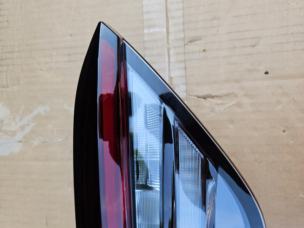 фото №16, Лампа ліва задня w кришка dark led maserati levante m161 lift 20240201