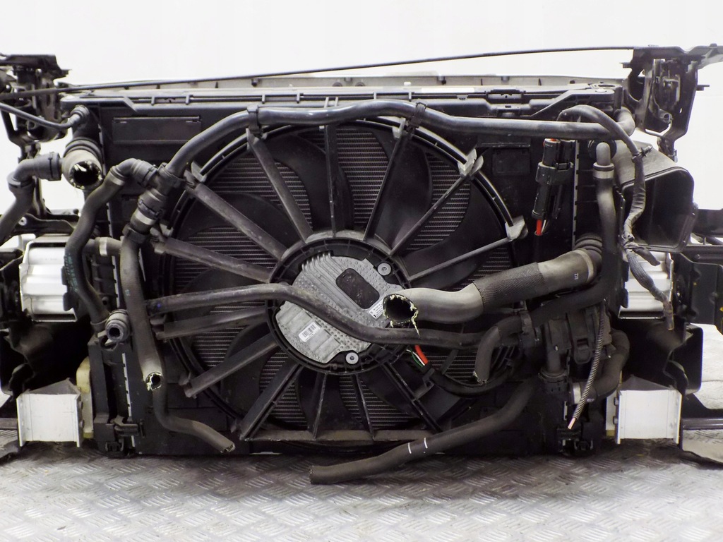 фото №7, Bmw 6'g32 pas передний радиатор 540xia 340ps