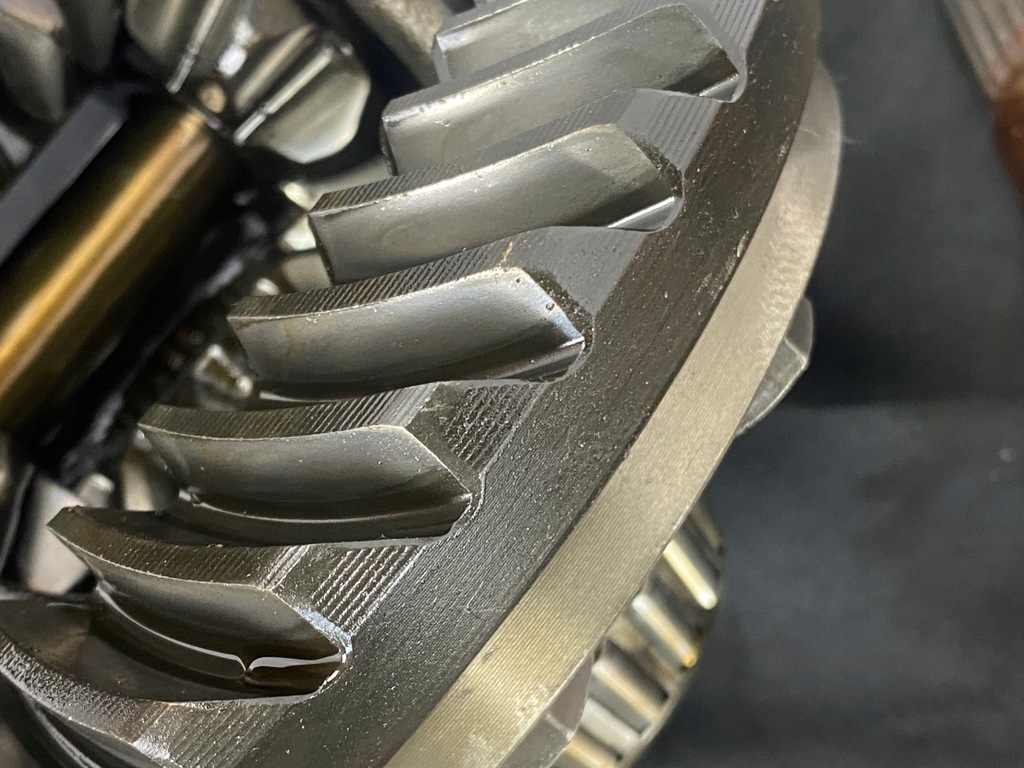 фото №13, Міст передній диференціал вкладиш 2.0t 4xe jeep wrangler jl 2018+ usa