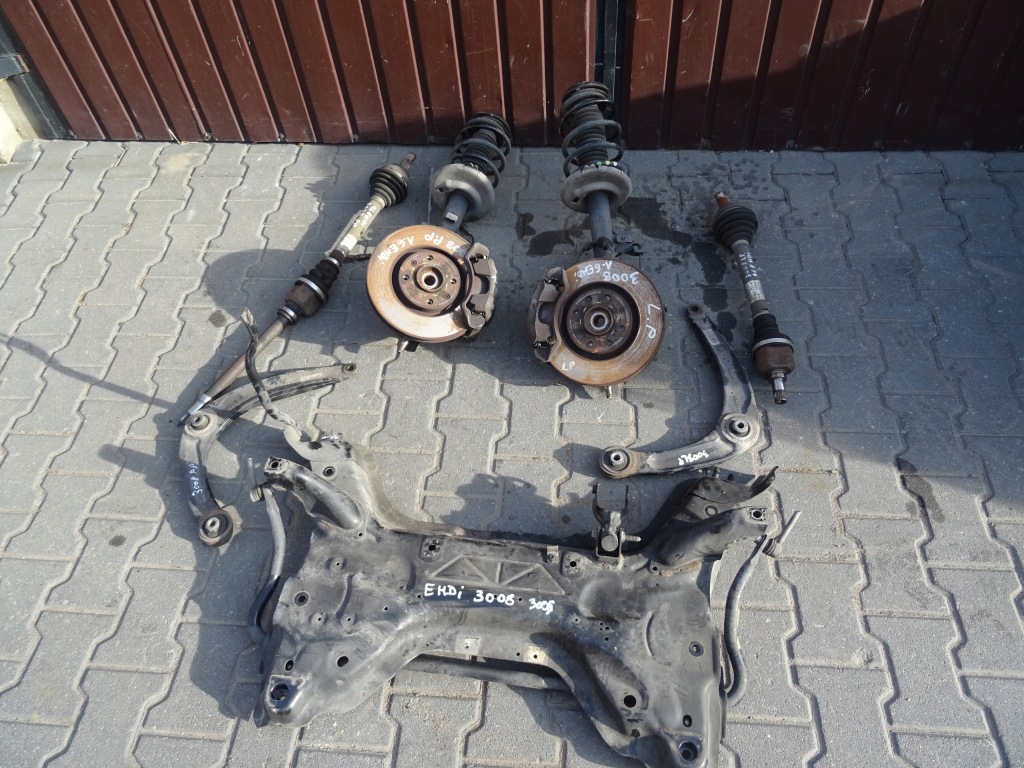 фото №1, Mcperson поворотный кулак правая левая peugeot 3008 i