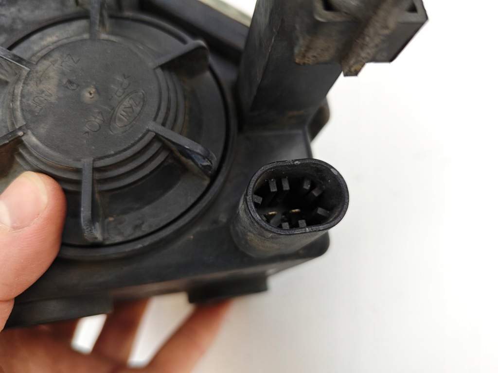 Купить Opel astra h противотуманная фара левый перед 24462133