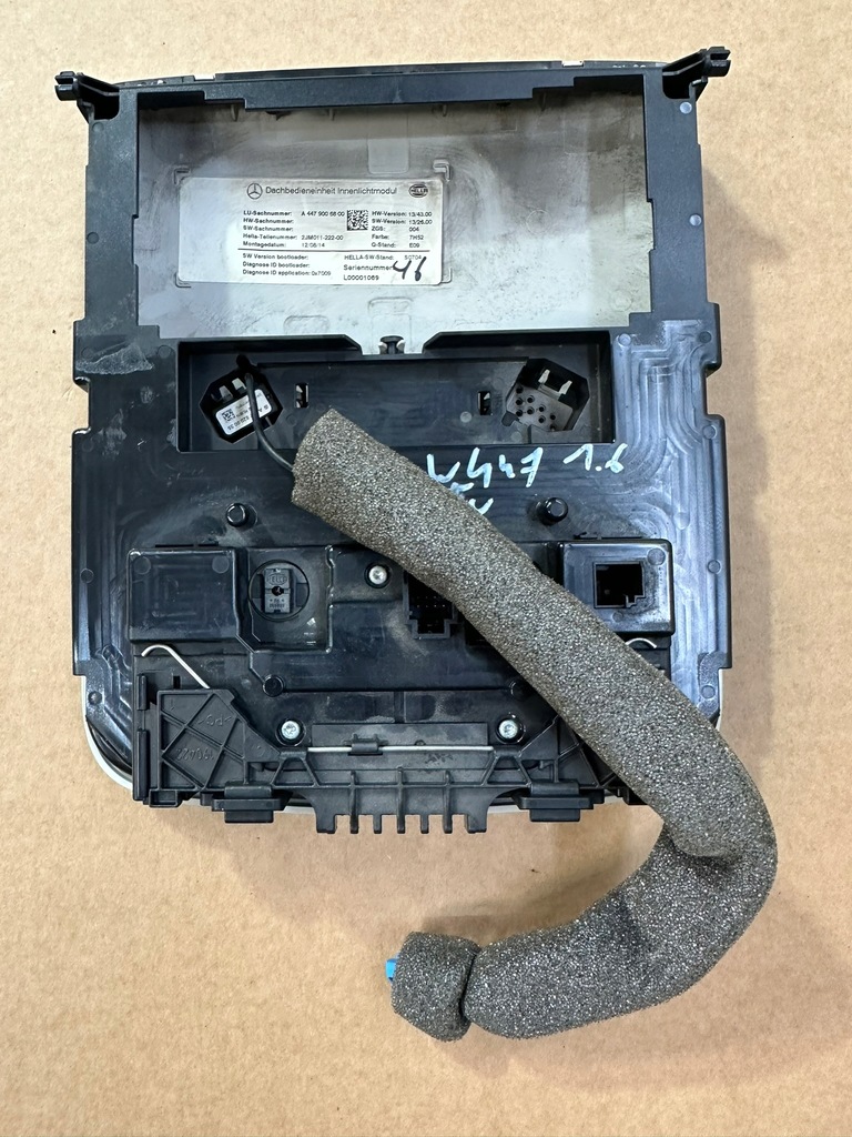 фото №7, Лампа потолочный, салона mercedes vito w447, viano