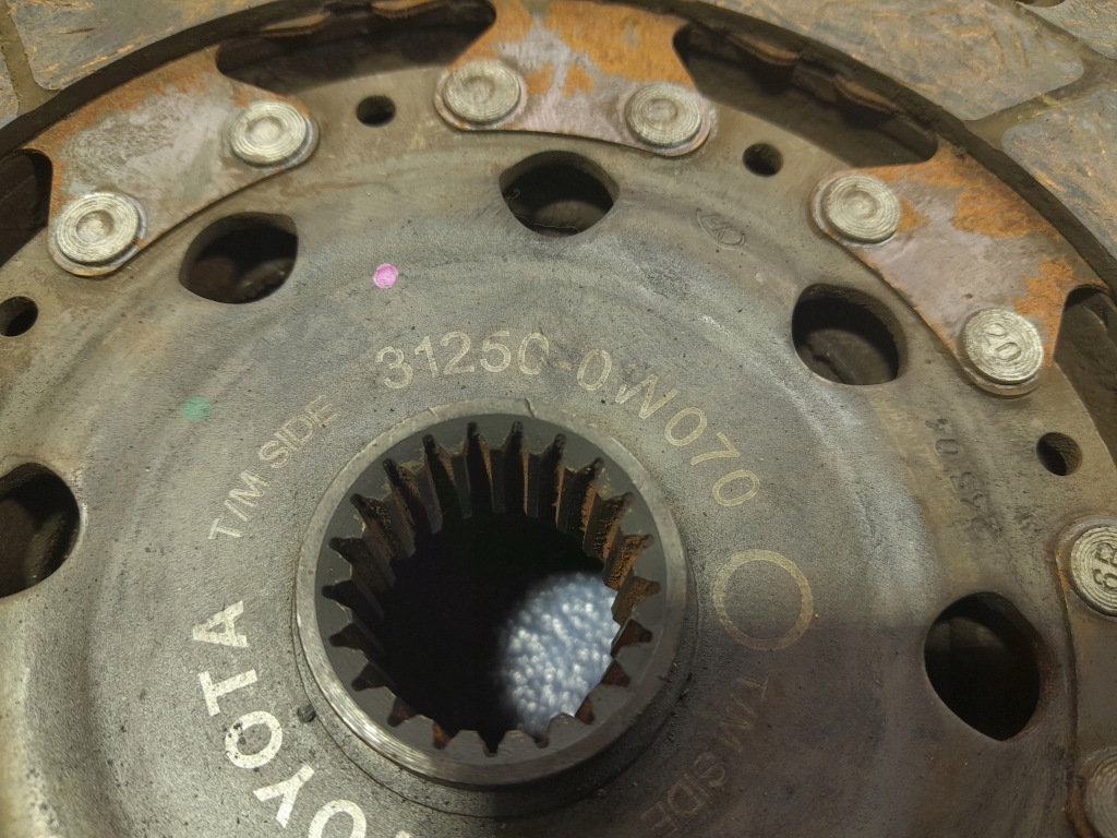 Lexus is ii 2.2 2adfhv 177 km зчеплення колесо двомасовий двомасовий маховик Недорого