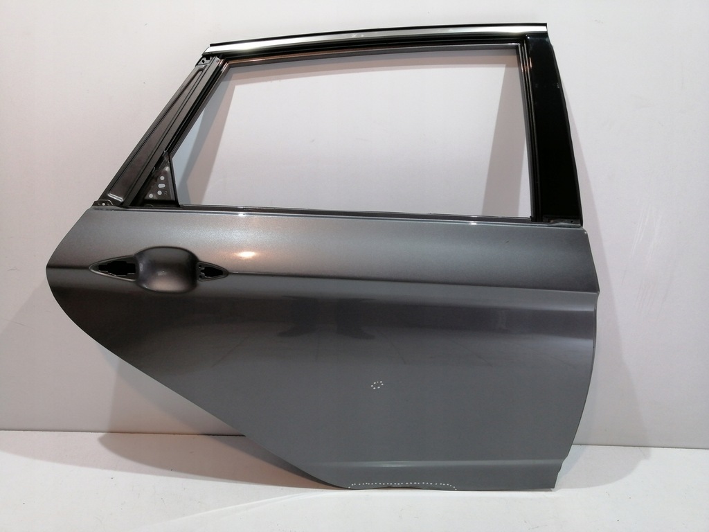 фото №1, Hyundai i40 двері праве задні задня