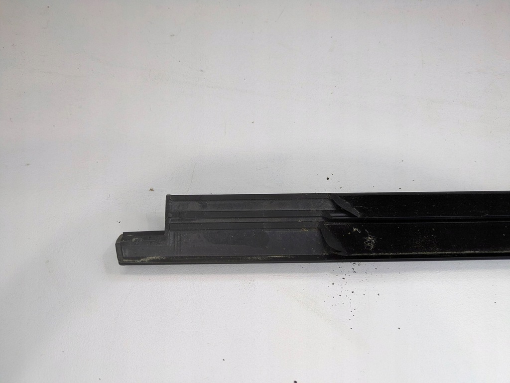 фото №6, Bmw x1 u11 задняя левая молдинг дверь задних 9451523