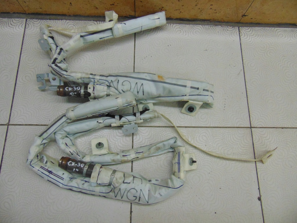 фото №1, Шторка безпеки права mazda cx30