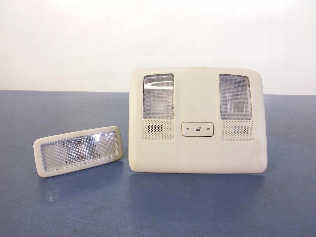 фото №1, Mazda 3 ліхтарі внутрішнє стельовий 2 szt