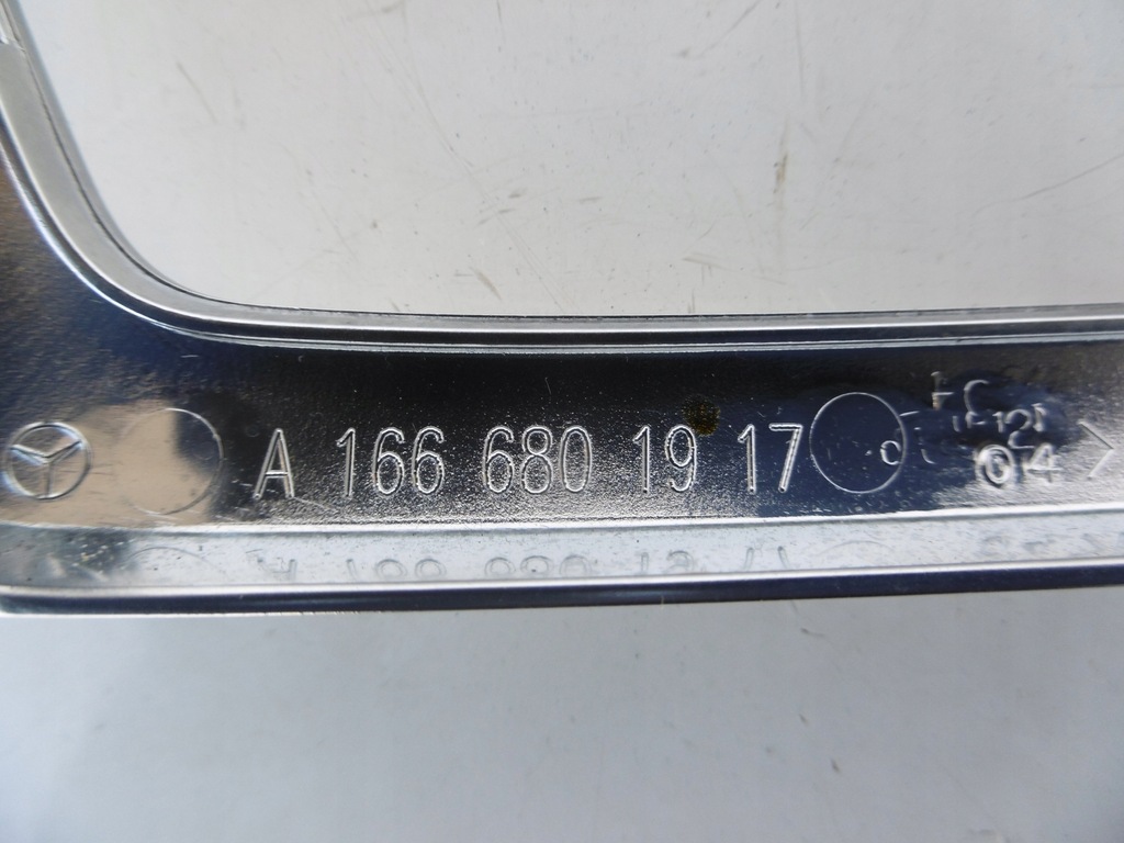 фото №11, Рамка радіо консолі mercedes ml gl w166