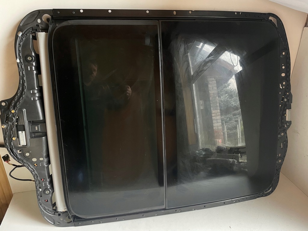 фото №1, Audi q3 люк панорама дах 8u0877041a