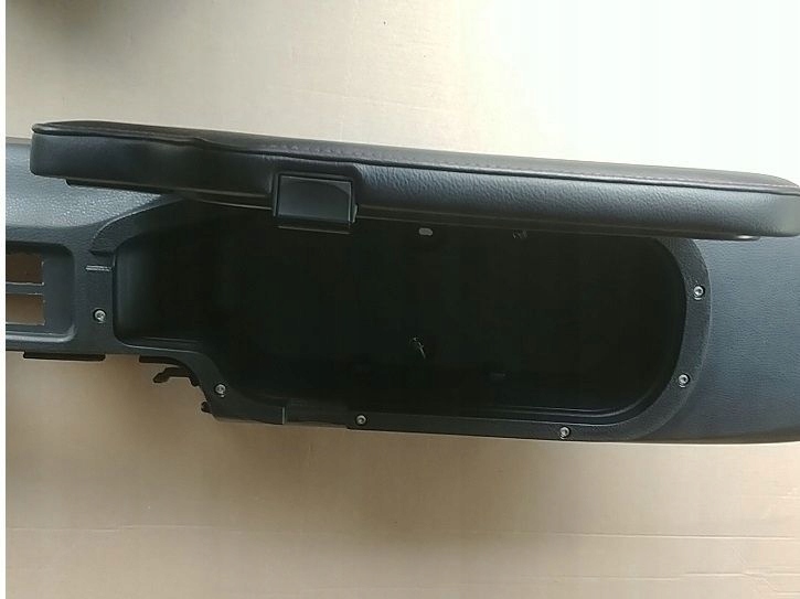 Подлокотник туннель toyota gt86 suaru brz 12-18r Недорого