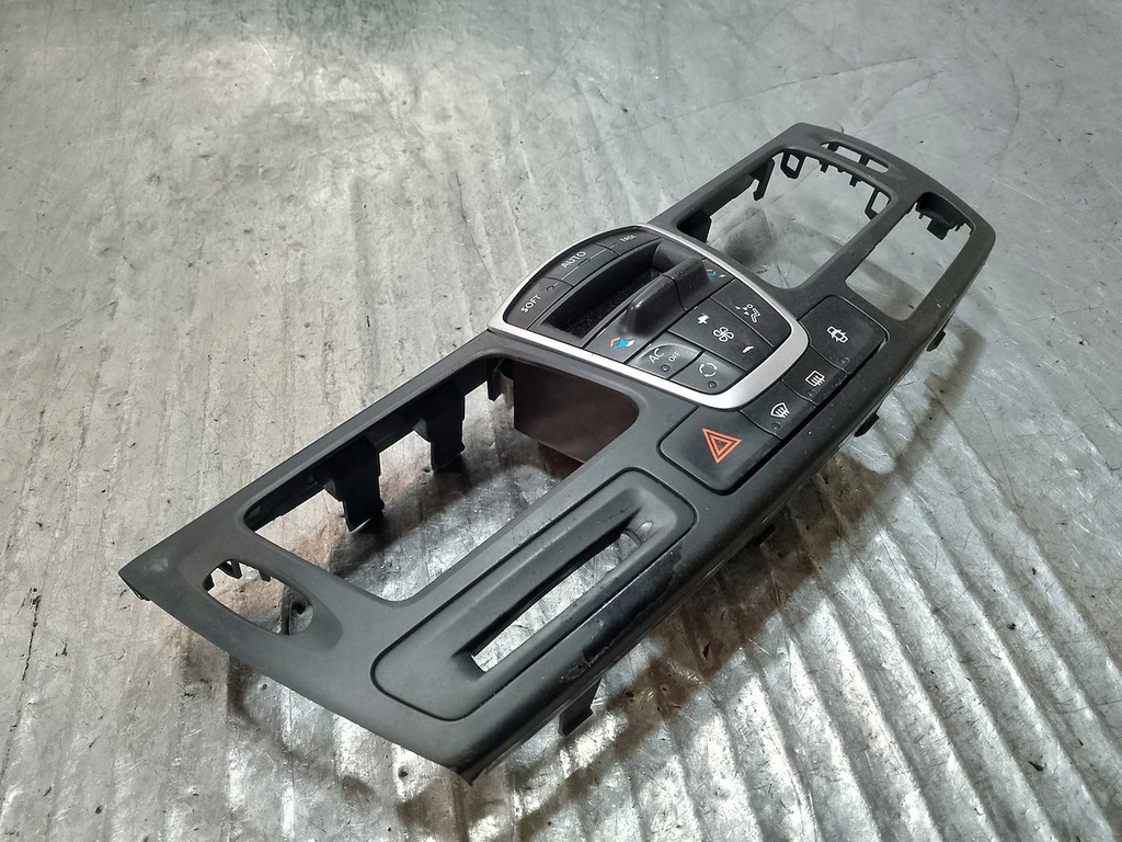 фото №7, Панель обдув renault laguna iii 07-15 275100002r