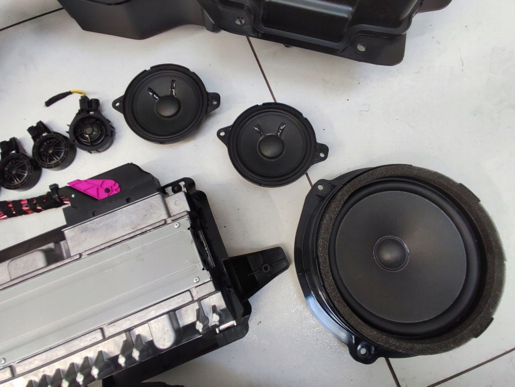 Аудиосистема сабвуфер усилитель olufsen набор динамиков audi q8 e-tron Киев