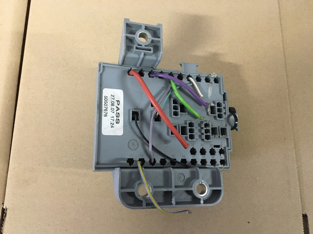 фото №2, Коробка предохранителей 50507676 alfa romeo 159