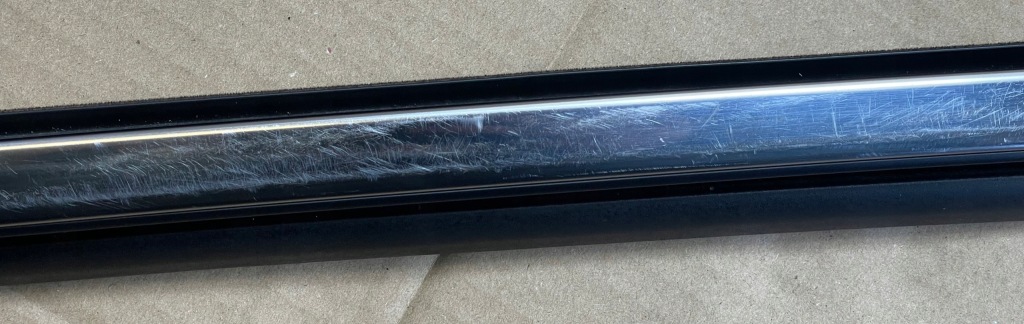 O5 buick enclave ii 2017 - прокладка дверь хром левая задняя задний  gm с Разборки