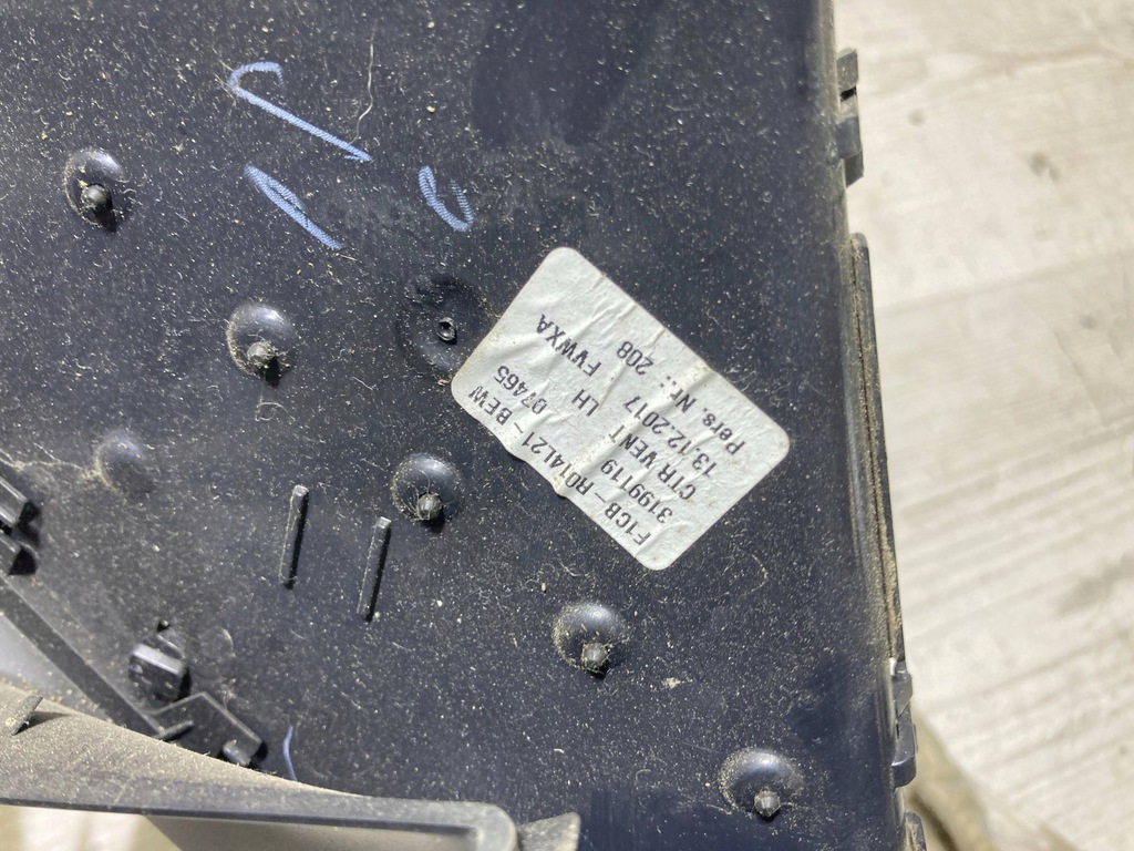 фото №5, Ford kuga mk2 ii 2017 решітка обдув середня