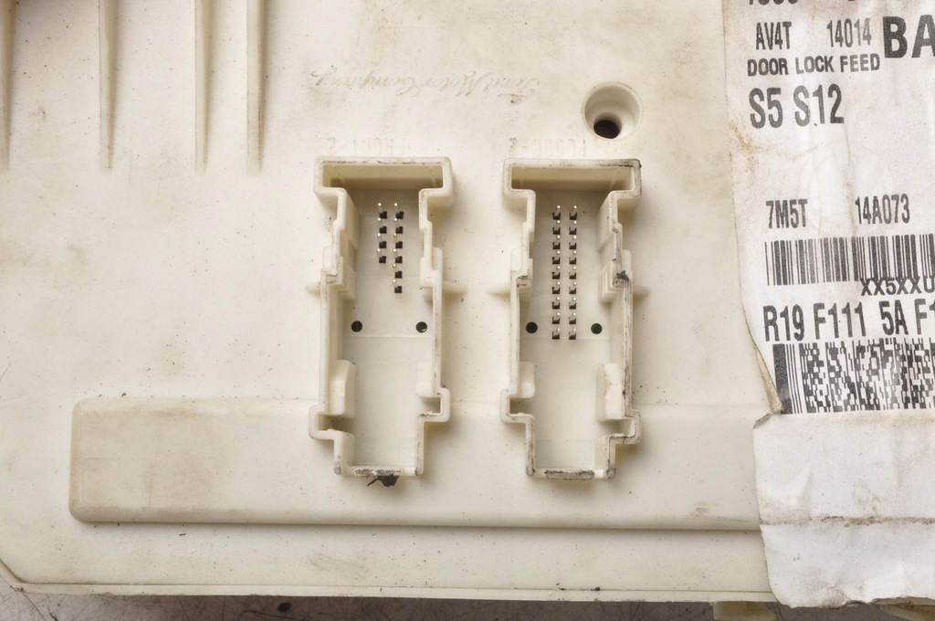 фото №7, Ford kuga mk1 коробка модуль bsi 7m5t-14a073-jg