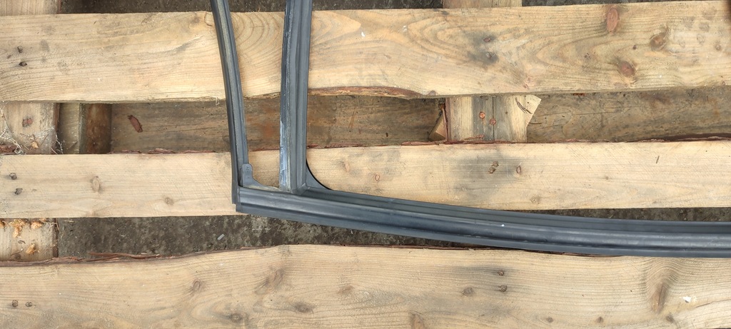 фото №11, Прокладка дверь правый перед bmw f30 177447-11