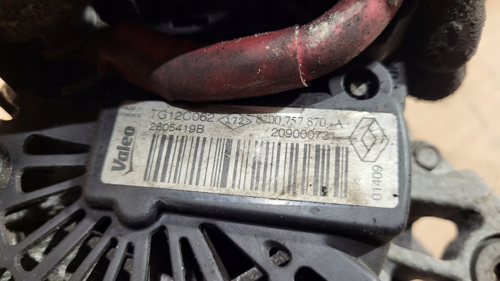 Генератор renault megane 3 3 hb 5d 08- 1,9 dci с Разборки