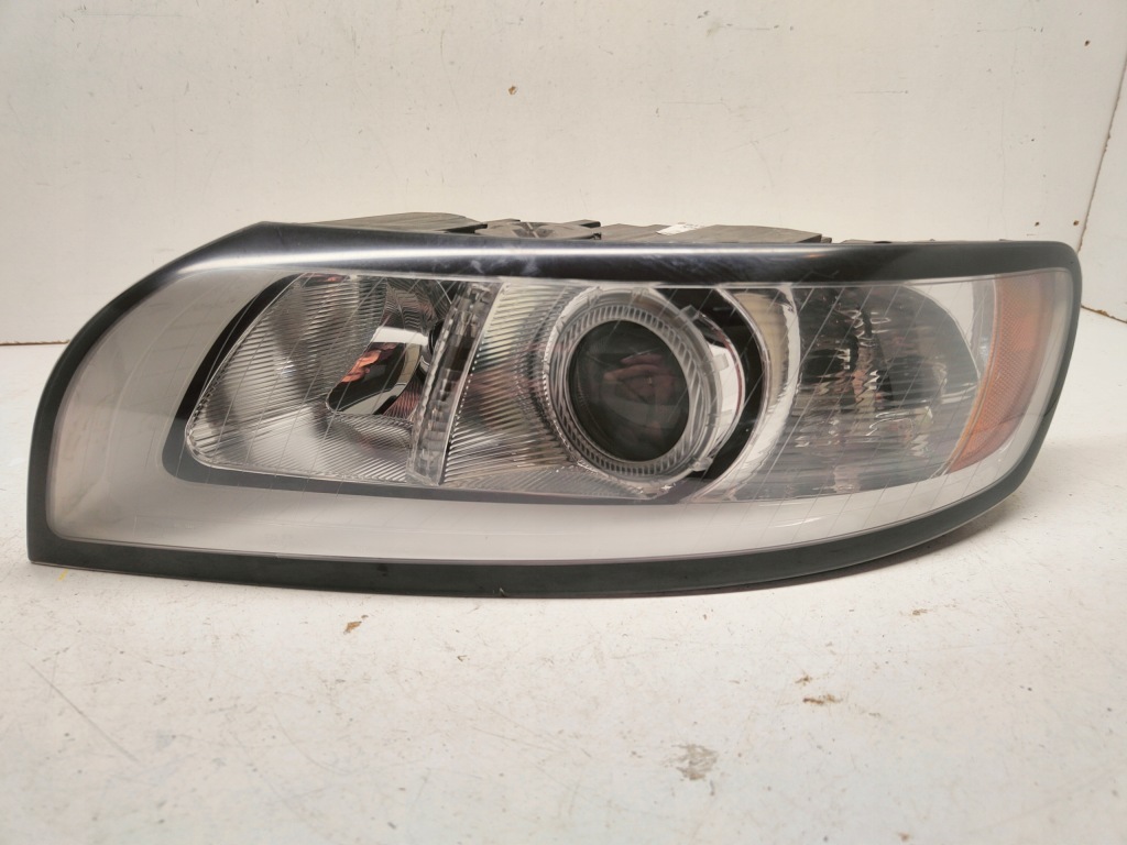 фото №1, Лампа левый перед volvo s40 ii v50 lift 31265694