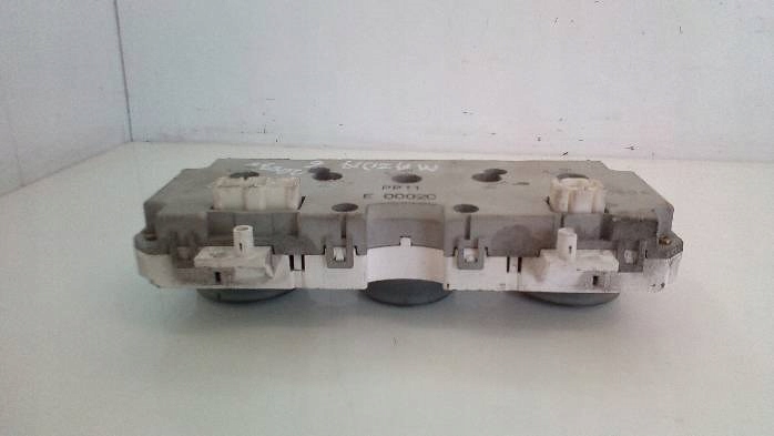 фото №6, Панель обдув mazda 6 2003r.