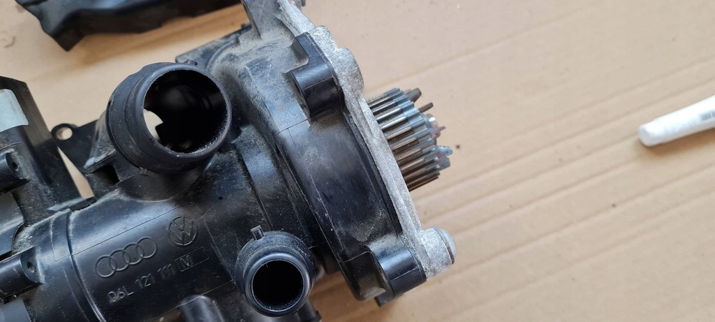 фото №8, A4 b9 8w lift насос wody термостата корпус 2.0 tfsi 06l121111m a5 8w q5 q3